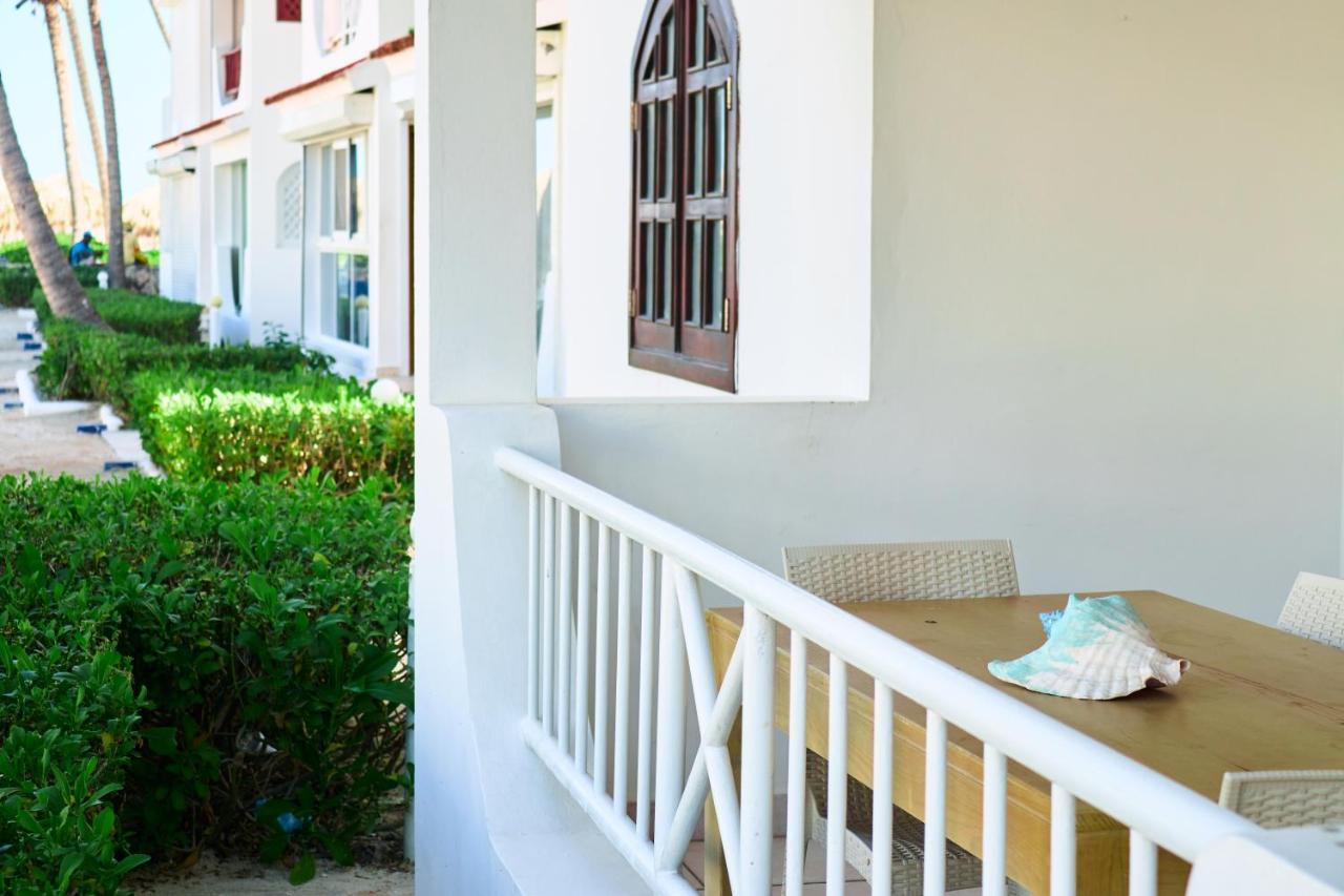 Los Corales Beach Village Пунта Кана Екстериор снимка